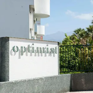 https://optimist-deluxe.tenerifehoteles.net