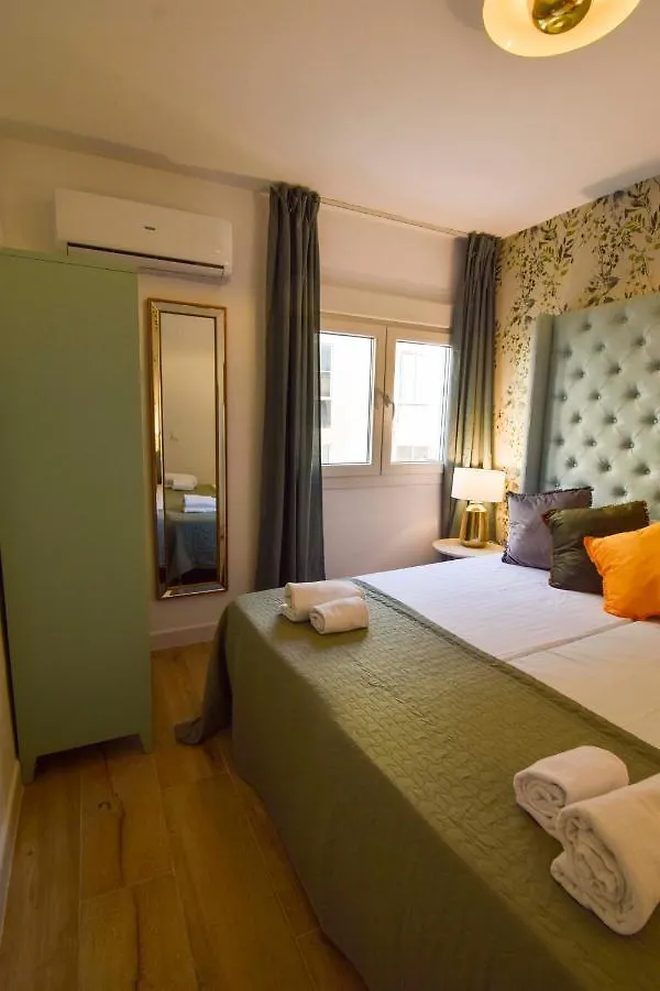 Letmalaga Square Merced إسبانيا